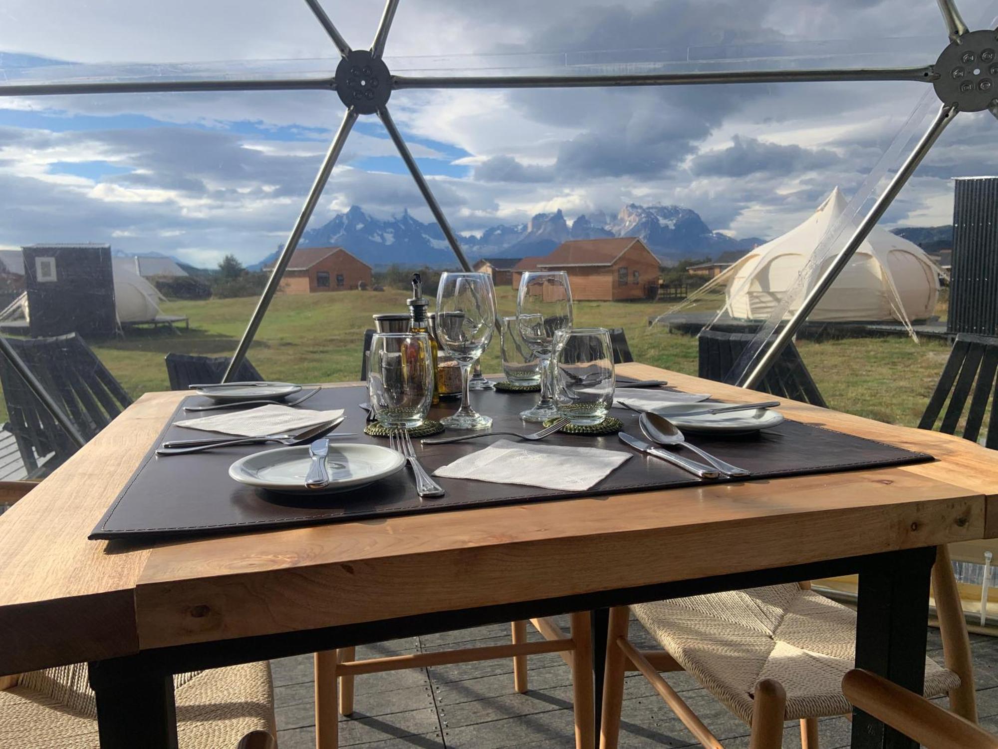 Chilenativo Riverside Camp Torres del Paine National Park Exterior photo